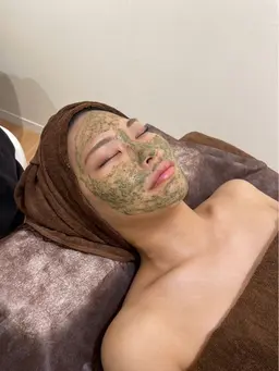 口コミ投稿していただけるお客様限定【剥離なしハーブピーリング】ニキビ、毛穴、美白ケアに/ダウンタイムなし/即日メイクOK