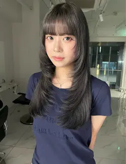 レイヤーカット + スタイリング