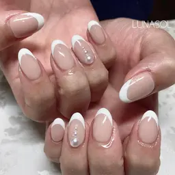 オフ込み◎バーチャルフレンチ　　　　　　　　　　　（ベースカラー＋フレンチorカラー・ラメグラデーション）