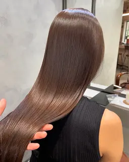 ✨艶と柔らかさのある縮毛矯正メニュー✨【髪質改善ストレート（縮毛矯正）】+【艶出しトリートメント】