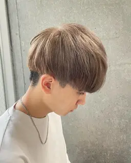 《🦋新規メンズ限定🦋》最高級ケアブリーチ+フルカラー+艶トリートメント🧖🏻♀️️✨️