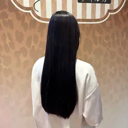 【4月平日限定クーポン🌸】ワンカラー(透明感カラー・艶カラー)＋保湿トリートメント💛　ミニモ限定