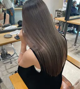 ブリーチなしカラー（ハーフブリーチ）＋カラー