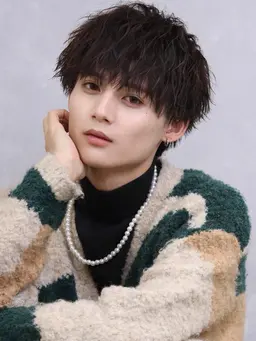 【人気NO.1🎖️ 初回限定】メンズカット+ツイストスパイラルパーマ+艶トリートメント+眉カット［ツイストスパイラル］