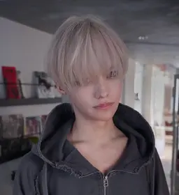 【メンズ限定👱🏼♂️】ブリーチ2回抜きっぱなしブロンド17000円→13500円