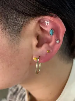 【大人気◎効果重視】SNSで話題沸騰！耳つぼジュエリー10個¥4400→4000