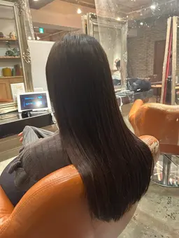 【癖のない艶々サラサラの髪に♪】カット+縮毛矯正+Wトリートメント✨