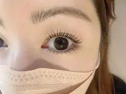 【上下まつげパーマ】ラッシュリフト・パリジェンヌ（トリートメント付き）