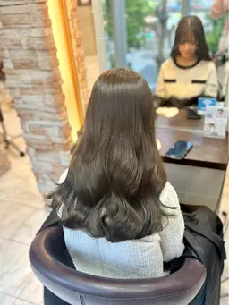 🍑カット➕アディクシーカラー➕3STEPトリートメント🍑ロング料金なし