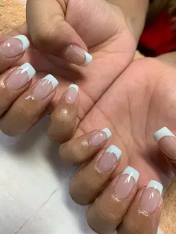 カラーグラデーションorフレンチ(2色まで、お選び出来ます) オフなし　　＊クリアベース