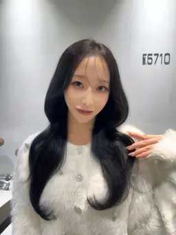 🩷🏹【艶髪・ワンホン】🏹🩷ワンカラー+潤いトリートメント付き✨️