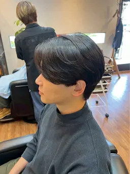 カット＋シャンプー【センターパート】※眉シェーブもやりたい方、一緒にできます！