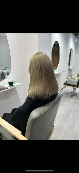 🎀リタッチ（３センチ以内）ブリーチオンカラー+3stepトリートメント🎀