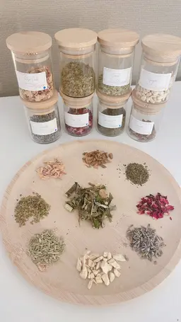 【生理痛が辛い方一度試してください】よもぎハーブ蒸し🌿足湯付き45分（小顔&くすみが取れるスキンケア体験付き🎁）