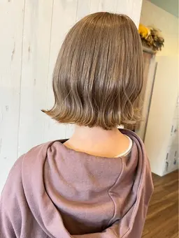 カット+似合わせカラー［+¥1000で選べるトリートメント追加OK✨]