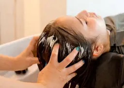 極楽ヘッドスパ🫧（シャンプー、トリートメント、ブロー込み）