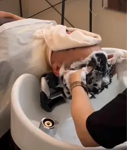 【 スマホ疲れをリセット 】15分頭皮ケアマッサージ 🌿‬