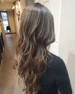 【お得No1.2090円相当ヘアミルクプレゼント付き✨🎁✨】カット➕️髪質改善カラー➕️ヘアケア商品