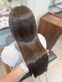 【土日もOK🙆‍♀️】カット＋髪質改善パールプラチナトリートメント🫧