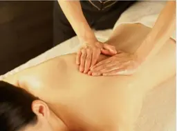 【温活★冷えむくみ解消◎】全身オイルリンパマッサージ＋ヘッド80分