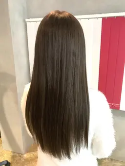 🌈圧倒的な艶髪へ🌈デザインカット+プレミアムイルミナカラー