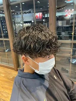 カット+波巻きスパイラルパーマ