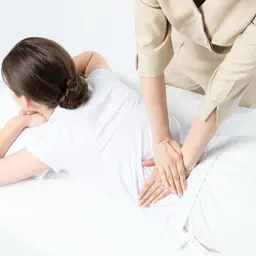 【大好評】整体&小顔&美肌&ヘッドスパ60分¥4580