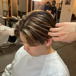 【✨おすすめカラー✨】メンズカット+ハイライト#ダブルカラー#ハイトーン#ハイライト#メッシュ#ローライト