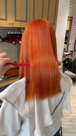 ✨1bleach＋color✨　⚠️髪の長さが肩より下の方は、ロング料金1000円いただいております🙇‍♀️