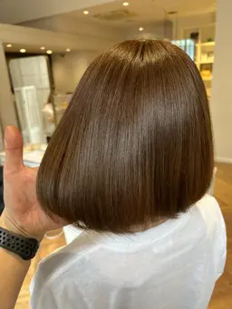 【ミニモ 限定超割引きクーポン🙌】ナチュラル艶髪酸性ストレート+カット付き💇♀️