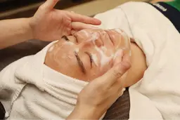 水光ピーリング(剥離なし)