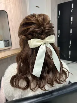 前髪カット&顔周りカット➕お出かけ前にヘアアレンジ🖤