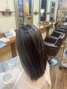 【デザインカラー】【ハイライト】筋感がかわいい❤️🔥さりげないデザインで周りと差がつく❗️