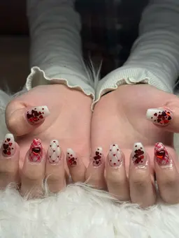 【4月限定キャンペーン♡】他店オフ長さ出し無料デザインやり放題M メニュー