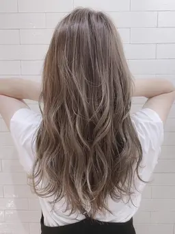 最新【🩷透明感カラー🩵】イルミナカラー➕艶トリ