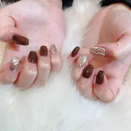 《オフあり》ニュアンスネイル