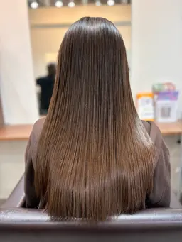 カット🍒ྀི ➕ 縮毛矯正🪽✨ ➕ トリートメント🍦