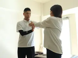 【毎月3名様新規口コミ限定】短期集中コース体験！🤰産後はじめての腰痛でお困りの方へ🤰¥2,980