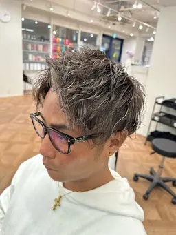 【カラー長持ちさせたい方必見‼️】メンズカット+ホワイトメッシュ✂︎