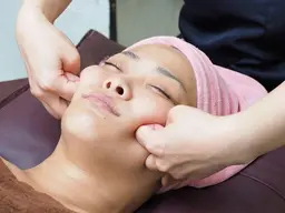 【5名様限定♪】顔痩せ小顔コルギ