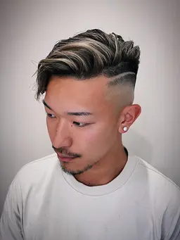 🟥新規限定🟥⚡️メッシュ(ハイライト)コース⚡️【カット+ブリーチ】