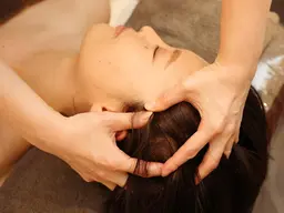 激痛!?シャキッと爽快★痛気持ちいが病みつきに!ヘッドスパ30分¥3850