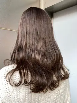 【透明感のあるツヤ髪✨】イルミナカラー