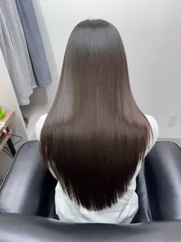 【🦋】🔗超超割🔗４／10​〜​18限定✨メンテカット＋美髪ストレート（縮毛矯正）＋プレミアムEVERTR