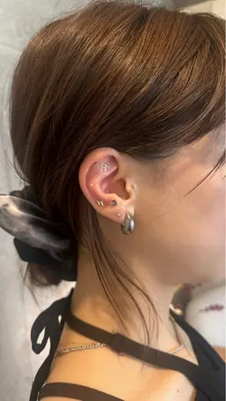 耳つぼジュエリー練習モデル様募集💎両耳16粒まで