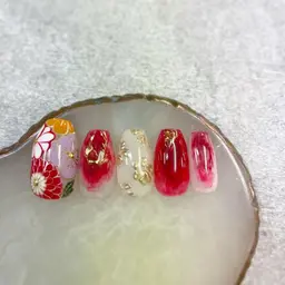 ✨成人式前撮りネイル受付中✨👘【ネイルオーダーチップ＆ケース＆テープ込み】💅🏻✨9,900円～