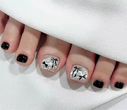 フットワンカラー+親指デザイン2本