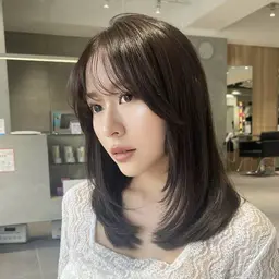 4 ／19 限定‎𖤐 ̖́-‬    スタイリストによる無料レイヤーカット✂️ ※ブローレッスンモデル