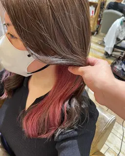 インナーカラー🌈(耳周りヘアカラー)サービストリートメント【ダブルカラー/デザインカラー/ブリーチ】