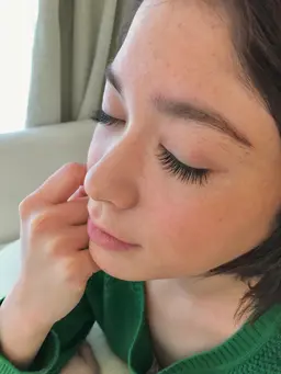 ボリュームラッシュ⭐️💫120束(360本)アイパック付き。J・C・Dカール、9mm~12mm(他店オフ込み)